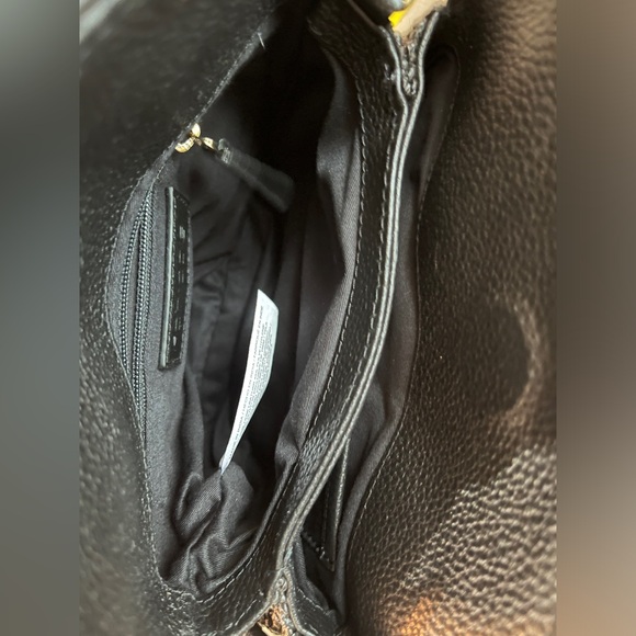 🆕 Chico’s tassel cross body bag in black only - Picture 8 of 15